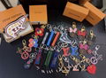 hot 2023 new      ey chain Fashionable Key Chain best gift key holder 2