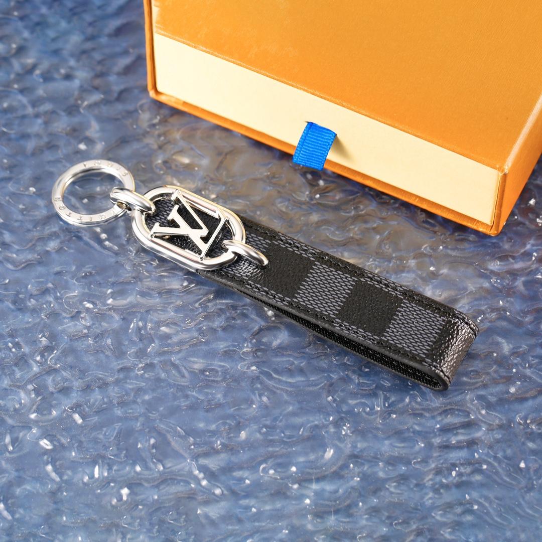 Wholesale new heart      ey chain Fashionable Key Chain best gift key holder 13