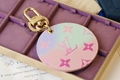 2025 new hot                   ound shape Key chain Fashionable accessories 15