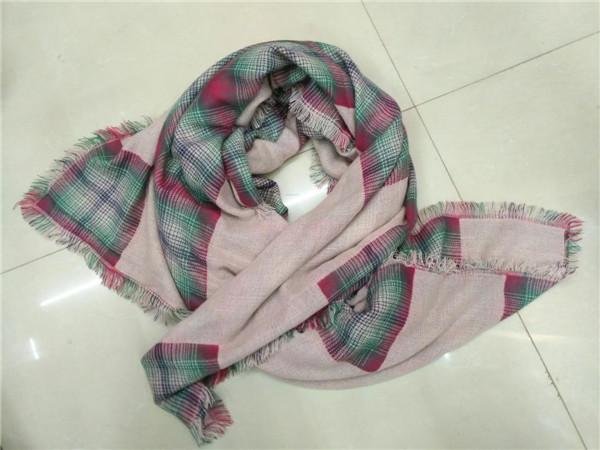 100% Acrylic Woman Woven Check Square Scarf Shawls with Fringes 5