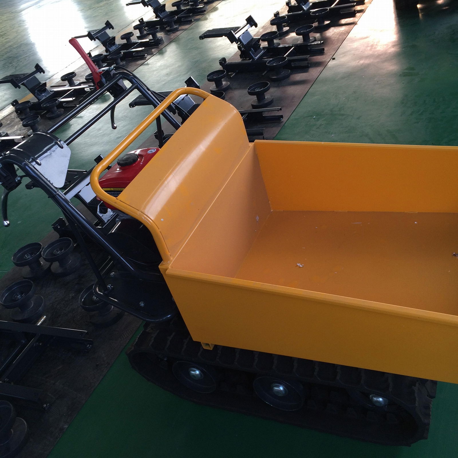 Brand 300kg load mini dumper crawler machine 6.5HP mini dumper/ TRANSPORTER 3