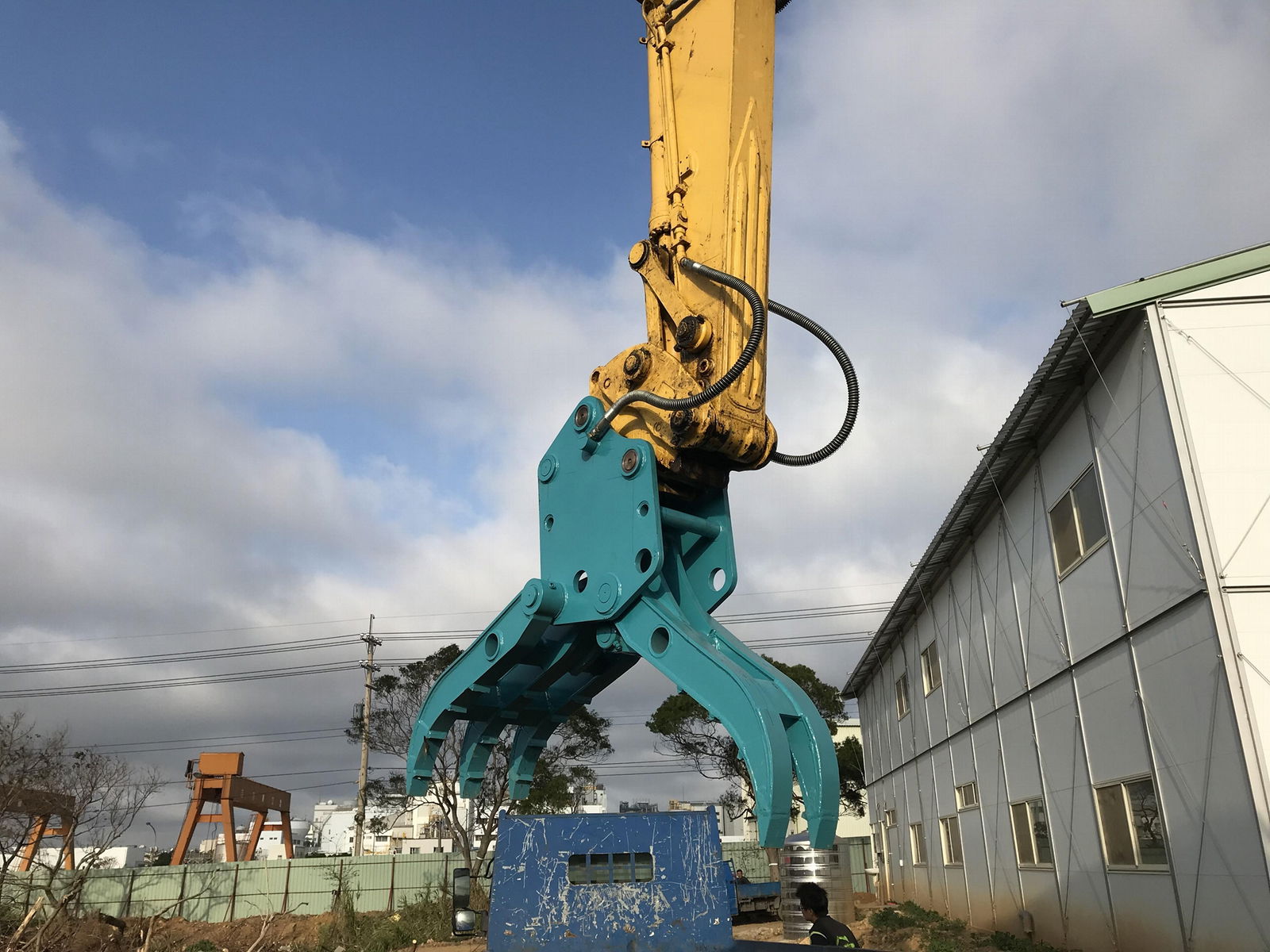 Excavator Attachment Hydraulic Grapple for Rubbish 4