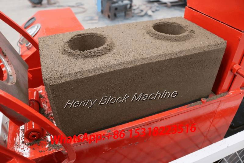 Hr1-25 Quality Earth Soil Block Moulding Machine 3