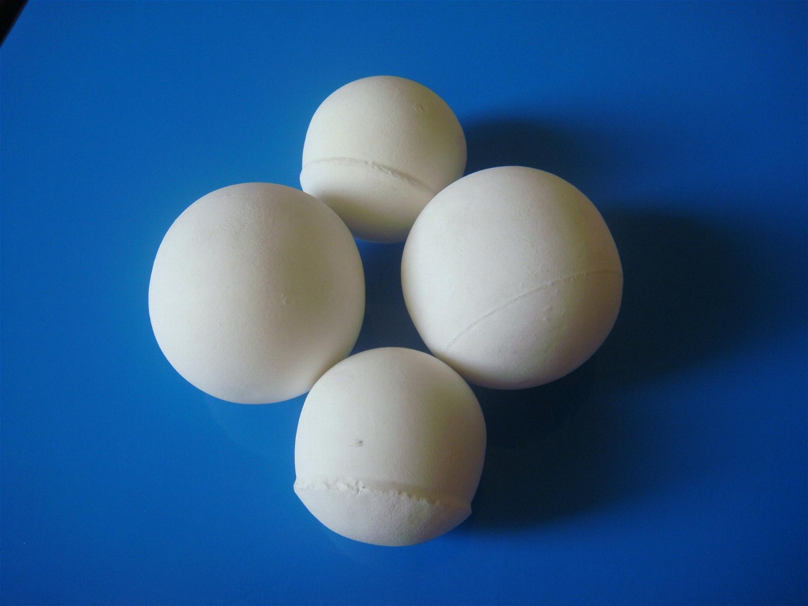  95 white high alumina ceramic grinding balls for ball mill 2