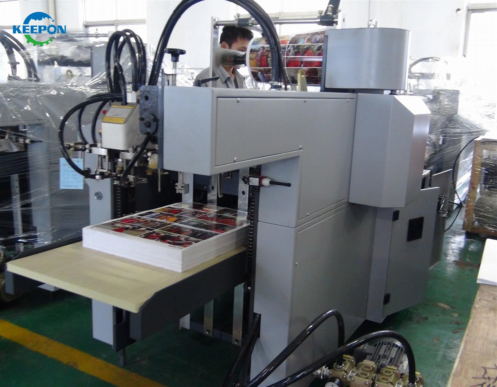 High Speed Electromagnetic Thermal Film Laminating Machine 2