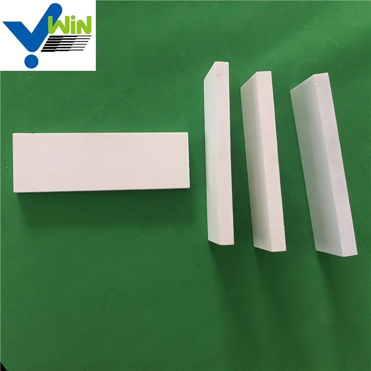 Chinese alumina  ceramic tiles and ceramic chip factories in China 3