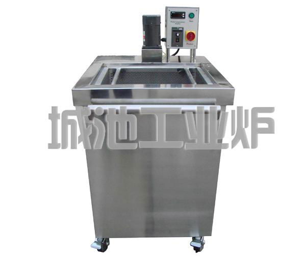 Mini mobile portable agitated quenching tank 2
