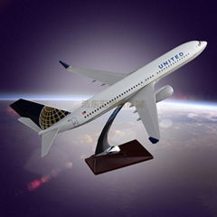 B737 United Airlines Model Aircraft Desktop 