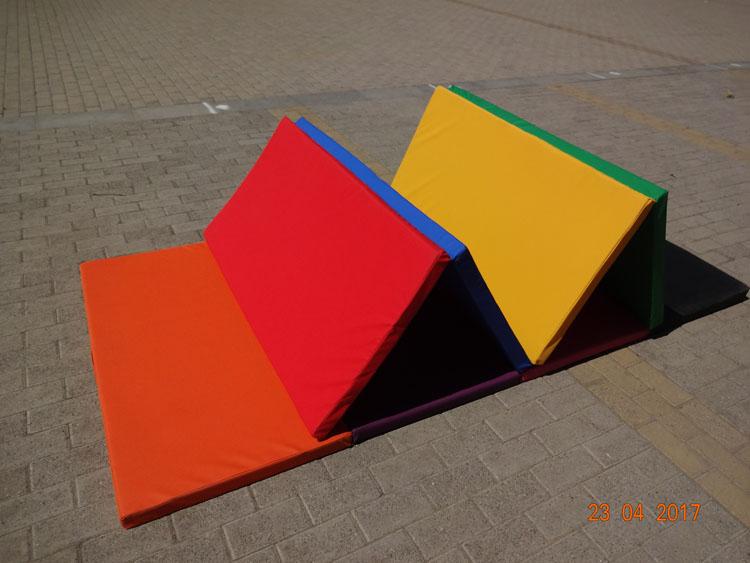 4 folding gym mat 3