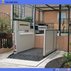 Home and public use hydraulic lift platform for disabled people