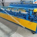 Galvanized diamond high efficiency 380V easy operated chain link fence machine 3
