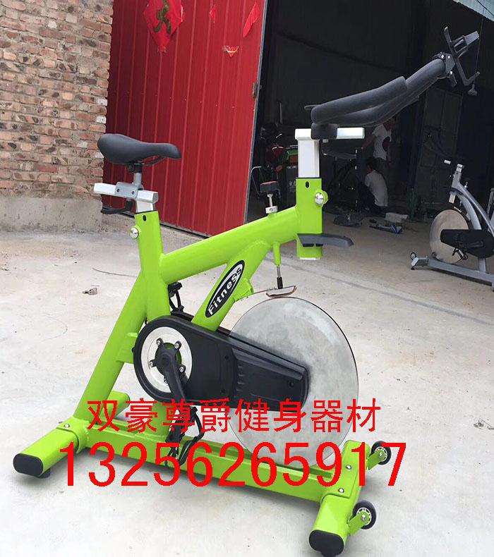 廠家直銷商用動感單車 3