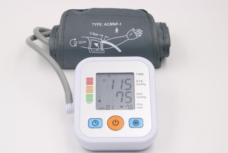 New design Digital Upper Arm Blood Pressure Monitor with LCD Display 2