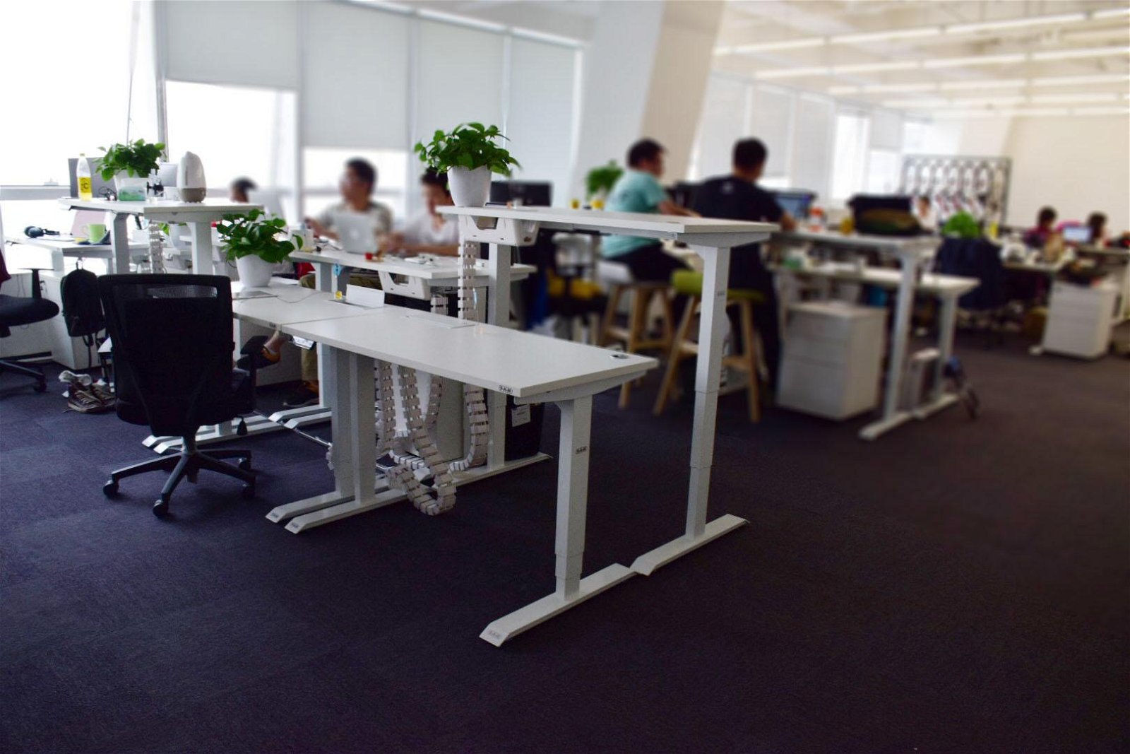 Intelligent office furniture height adjustable table 5