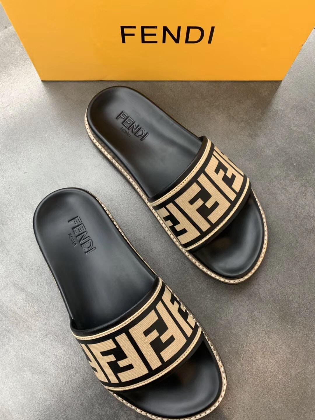 2019 new Fendi sandals Fendi slipper Fendi Pearland FF Leather Slide FF ...