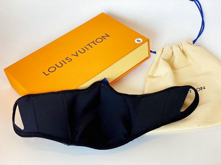 2020 hot selling     ask Full package of 2020 hot style Louis mask 2