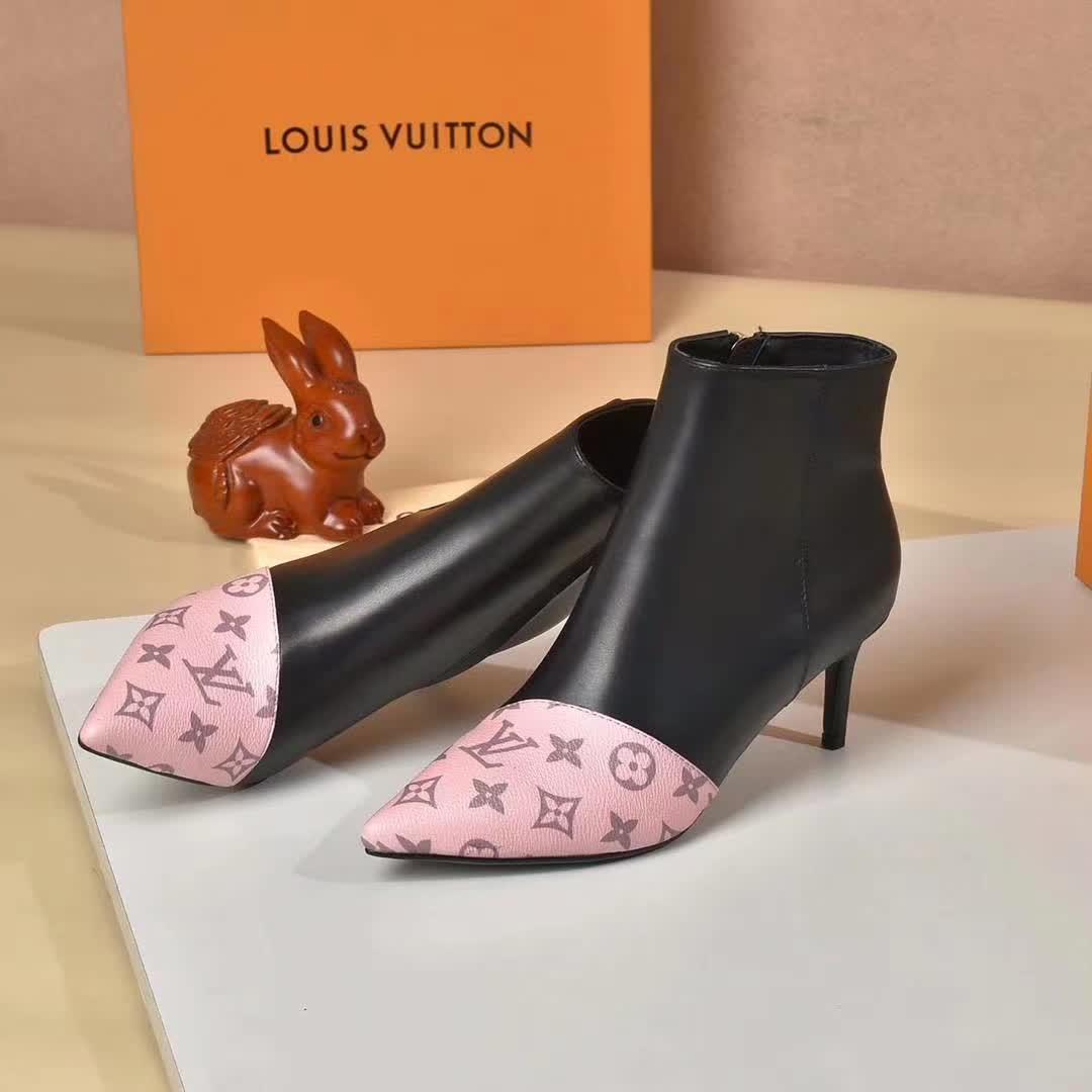 2020 New               Boots shoes sneaker shoes heel shoes women shoes 10