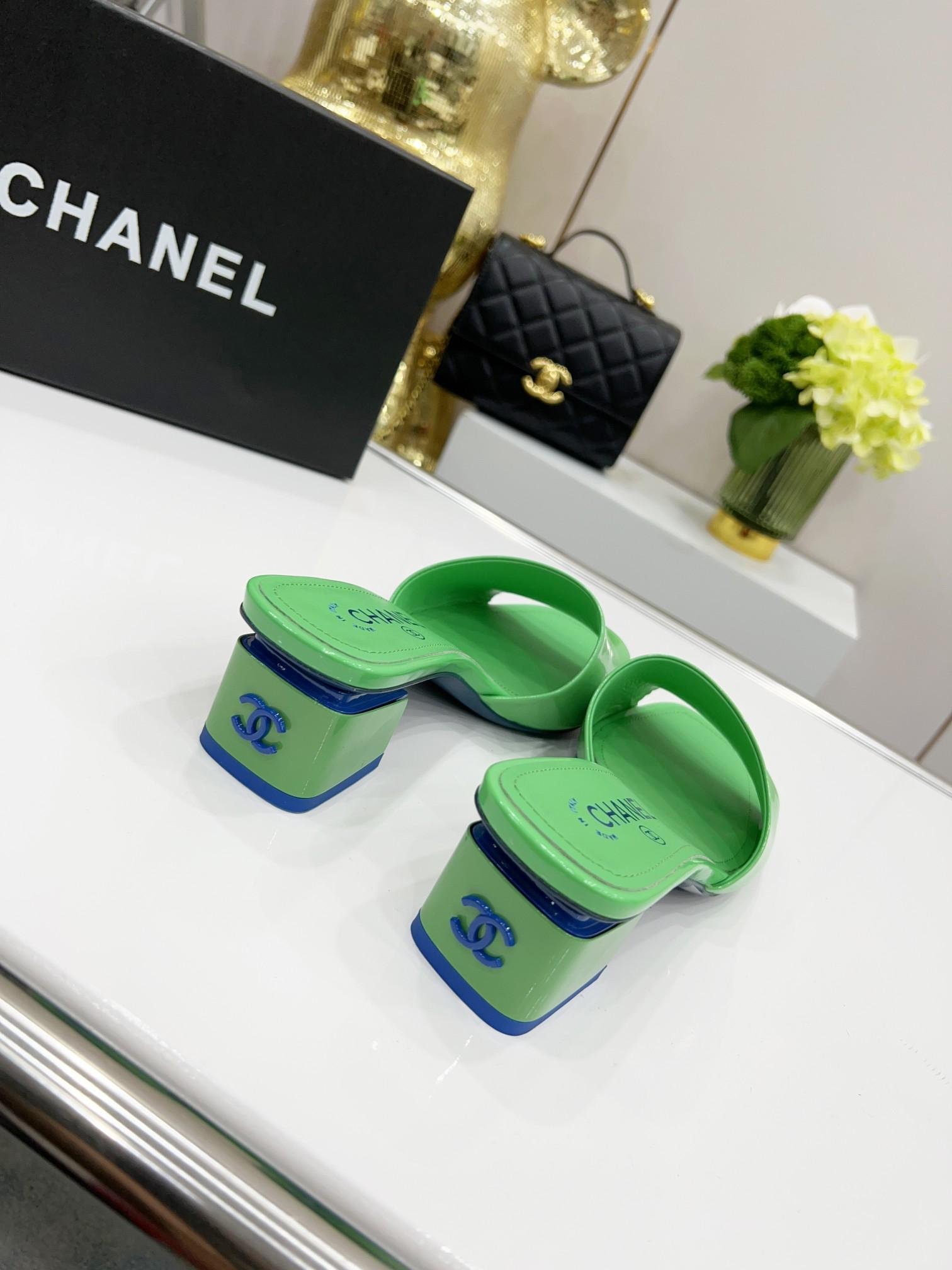 2022 New Factory wholesale fashion Summer shoes men women CC slippers sandals 2