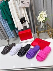 2022           shoes  Sandal Slippers Rockstud Flats Model:	- Brand:	shoes sn
