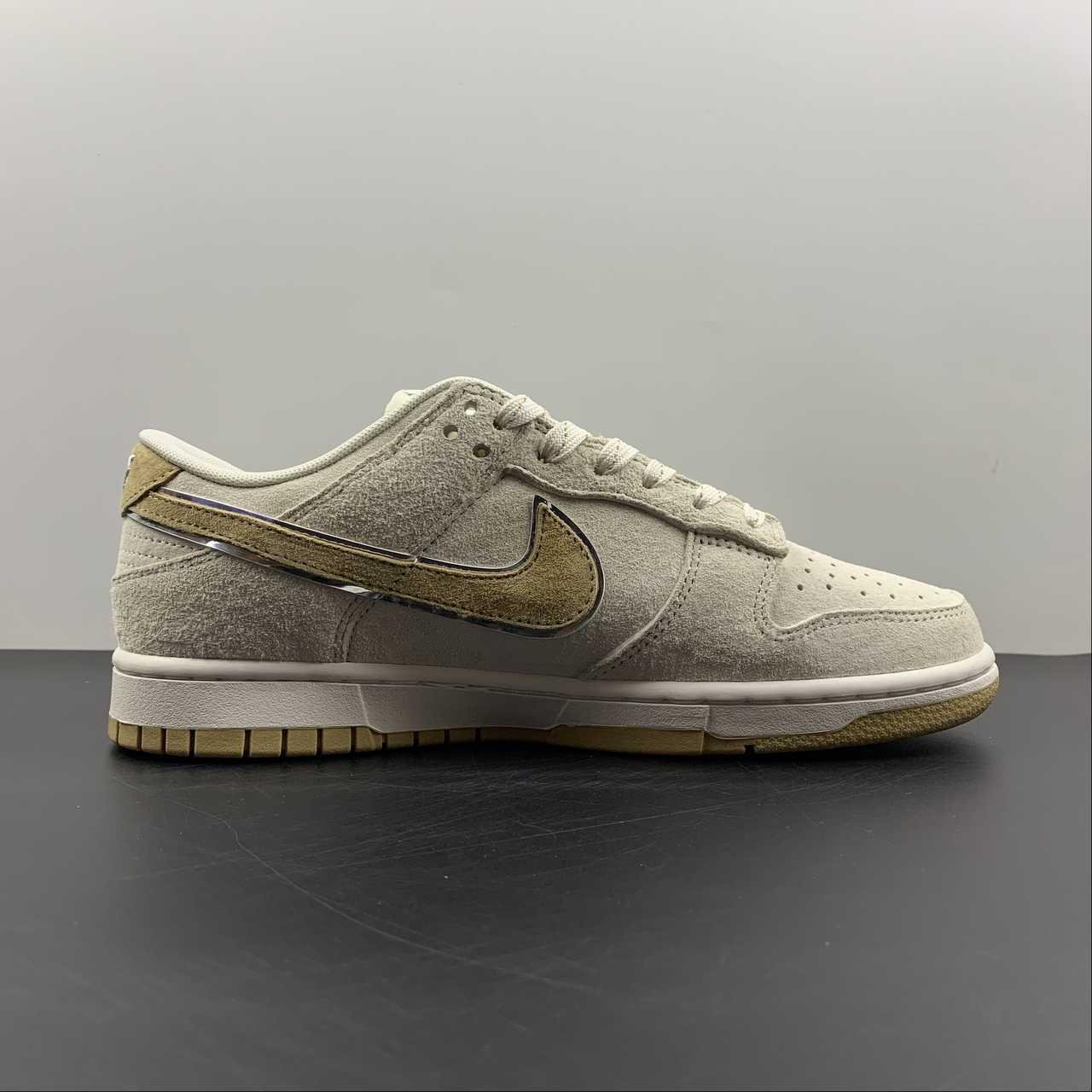 2023      SB Dunk Low      Low Top casual board shoe DR2269-326 3
