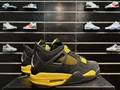 AJ4 Thunder Black/Tour Yellow4 Generation Thunder Black/Tour YELLOW4 Basketball 