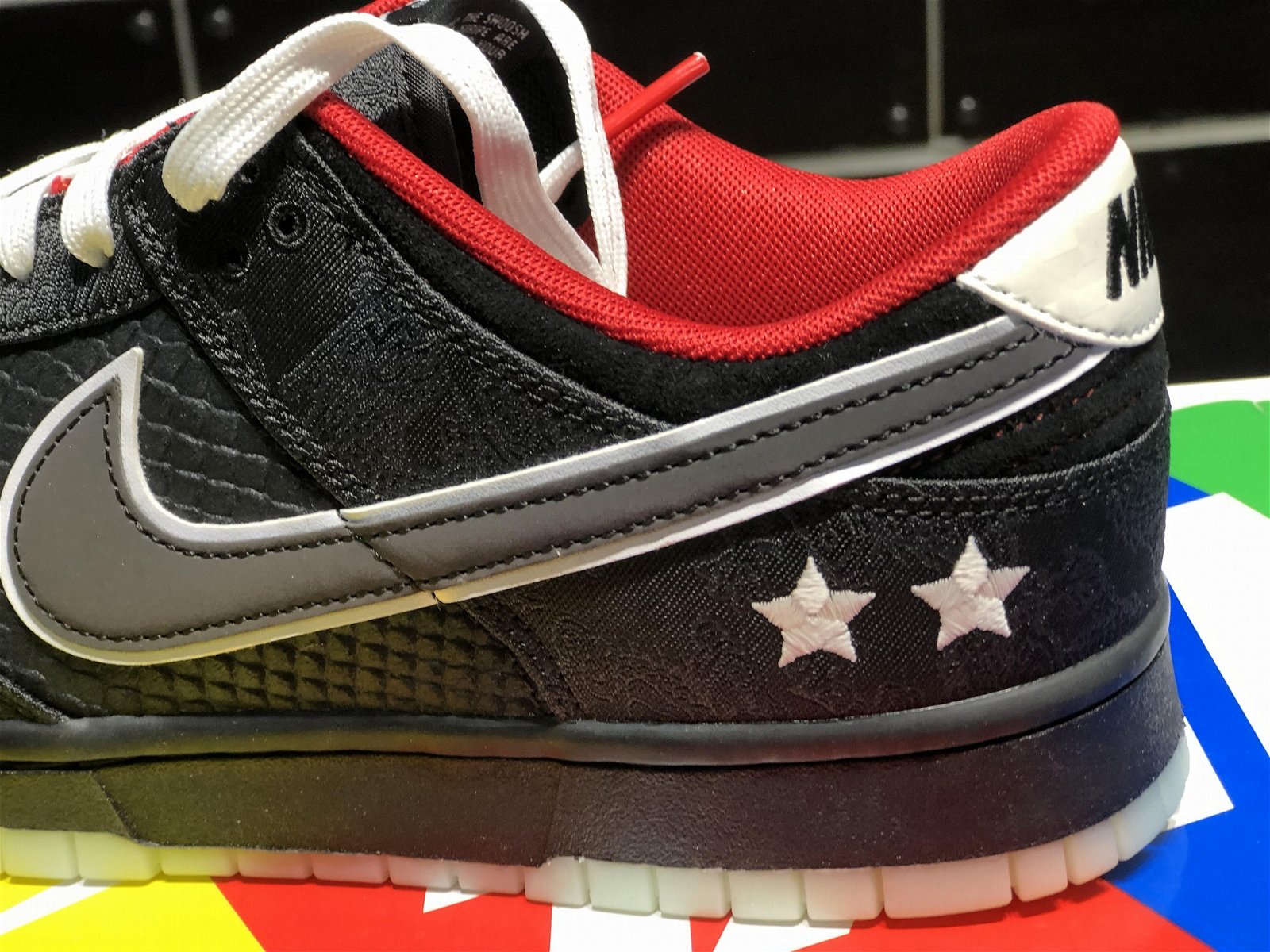 Dunk On-Foot Look at the 'League of Legends' LPL x      Dunk Low Collaboration  2