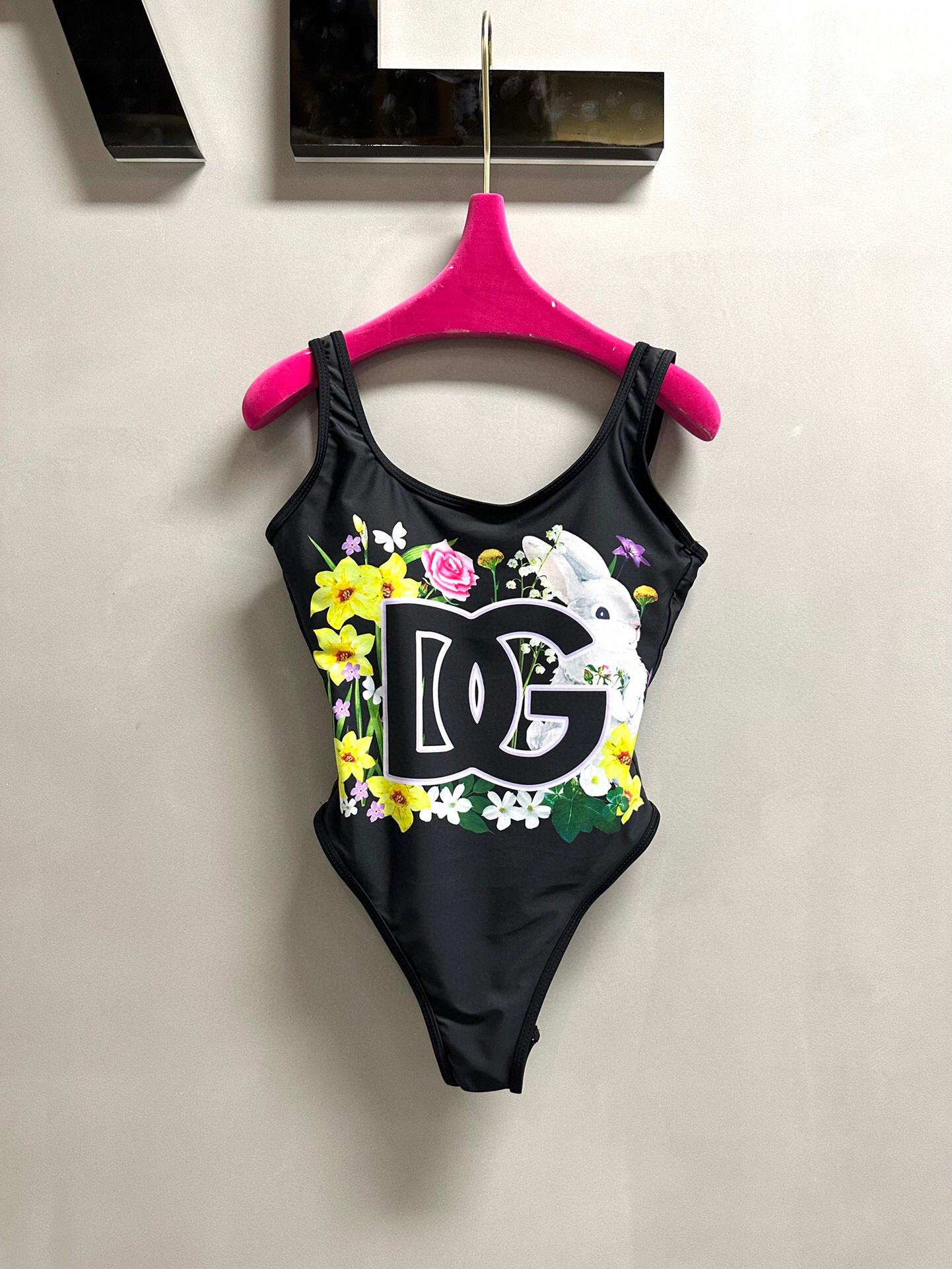 Big logo flower rabbit pattern one-piece swimsuit Year of the Rabbit limited