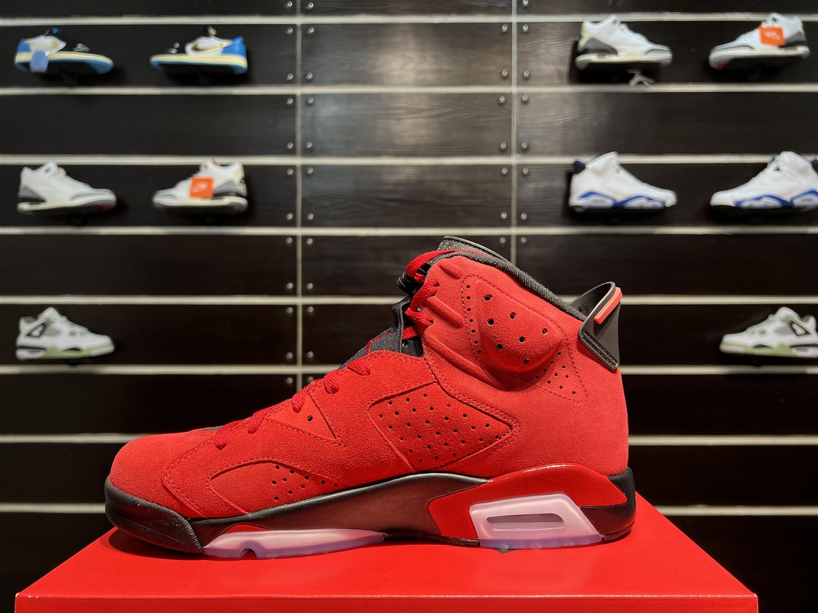 Air Jordan 6 Toro Varsity Red/Black6Red suede basketball shoes  4