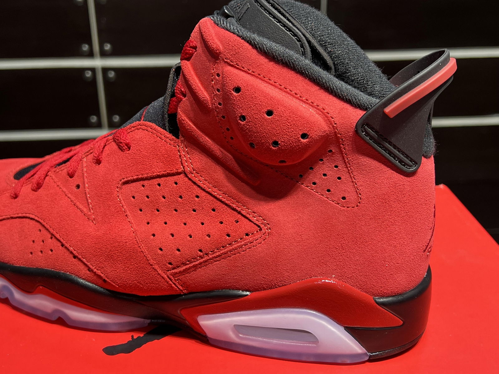 Air Jordan 6 Toro Varsity Red/Black6Red suede basketball shoes  5