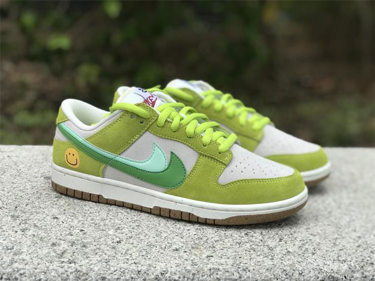       Dunk Low 85 Double Hook Smiley Face DO9457-122 Casua SHOES