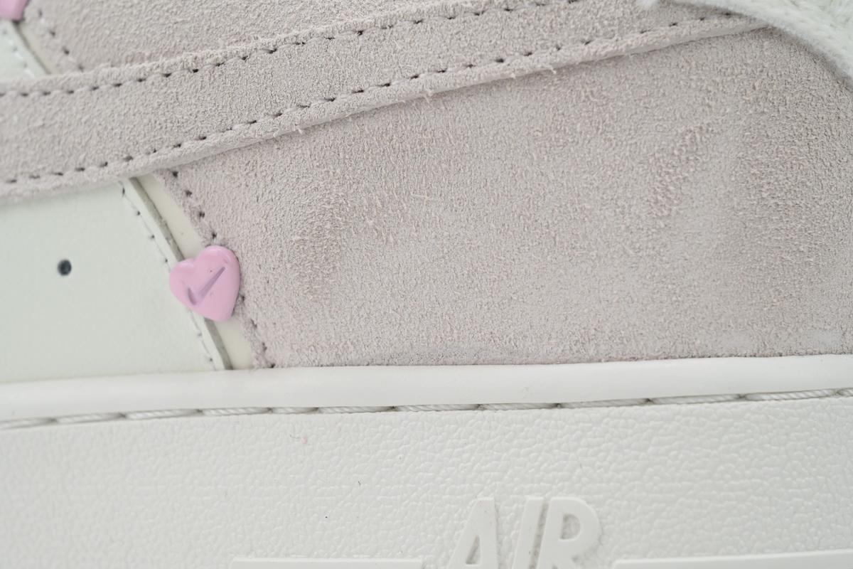  HV5992-111      Air Force 1 Low 'Valentine's Day 2025' 6