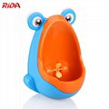 Frog Shape Plastic Baby Potty Boy Urinal  2