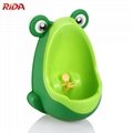 Frog Shape Plastic Baby Potty Boy Urinal  3