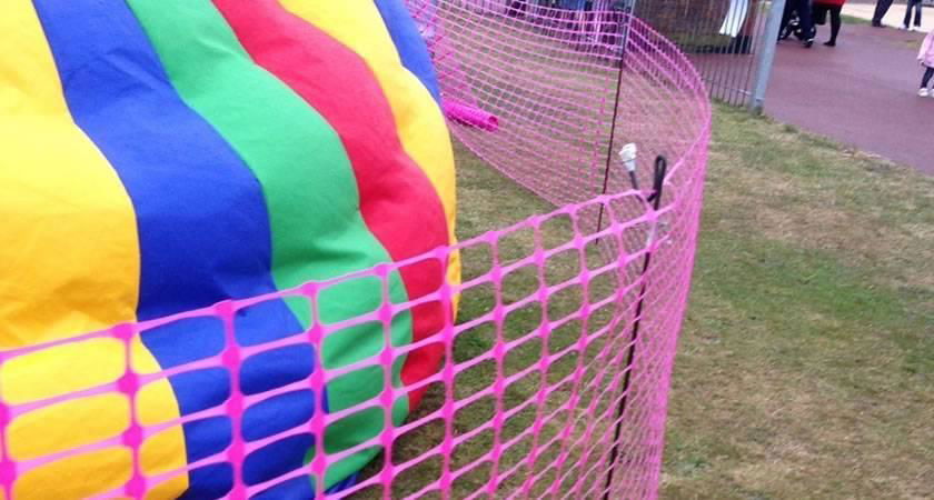 Pink Barrier Fence Gives You a Special Feeling 2