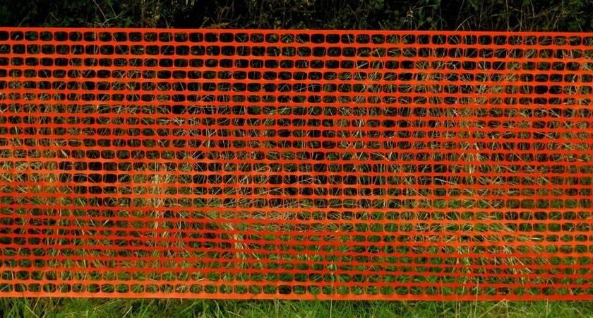 Oval Plastic Barrier Fence - more Visibility and Strength 5