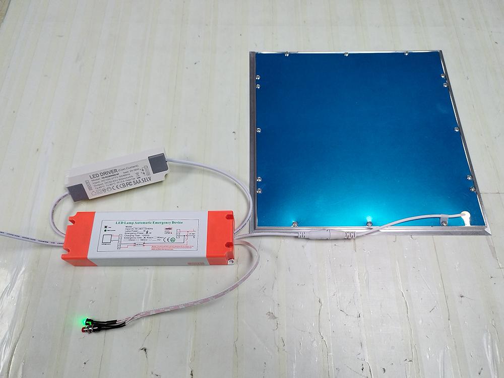 Hot Sale 40W Rechargeable LED Panel Emergency Lighting Device