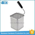 Single Handle Stainless Steel Mesh Pasta Cooker Basket 1