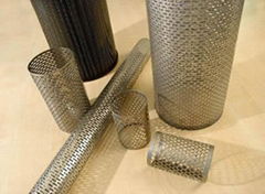 Candle filter with woven wire mesh or perforated metal has high filter precision