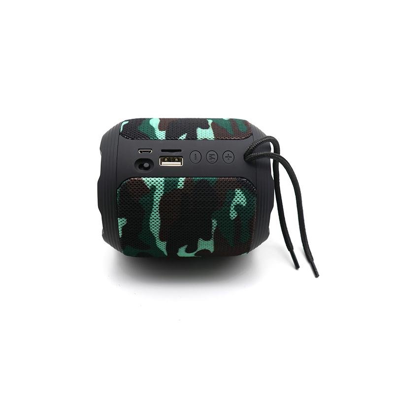 1200mAh outdoor design wireless speaker with fabric appearance 2