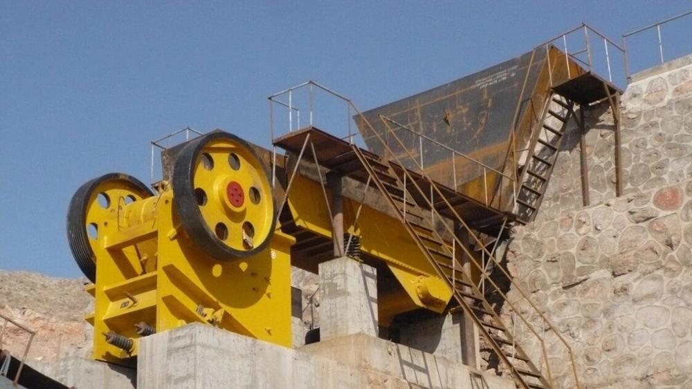 Wheeled type stone crusher machine Small Mobile Jaw Crusher for sale