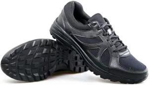  16 Armed police combat shoes  