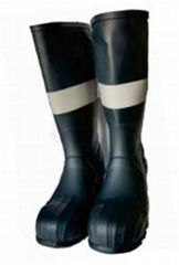 Rescue and relief safety rubber boots