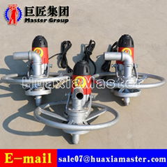 Portable small manpowerwater well drilling rig