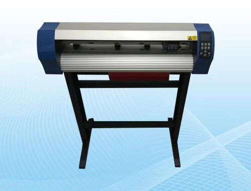 Digital Cutting Plotter with Contour Cutting