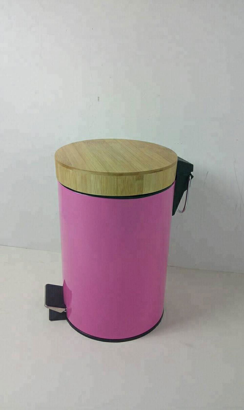 Pedal Bin with Bamboo Lid 2