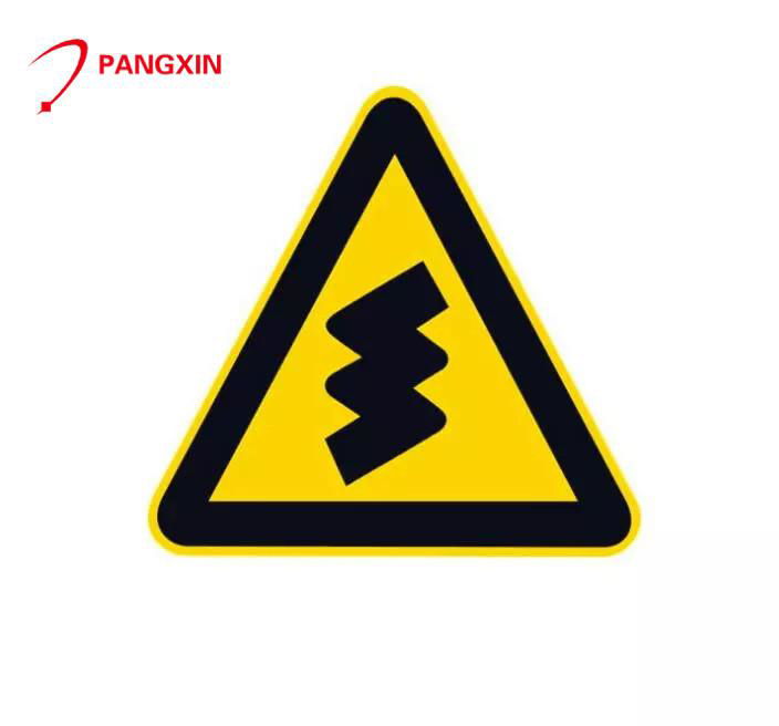 Hot selling road illuminated traffic warning sign 4