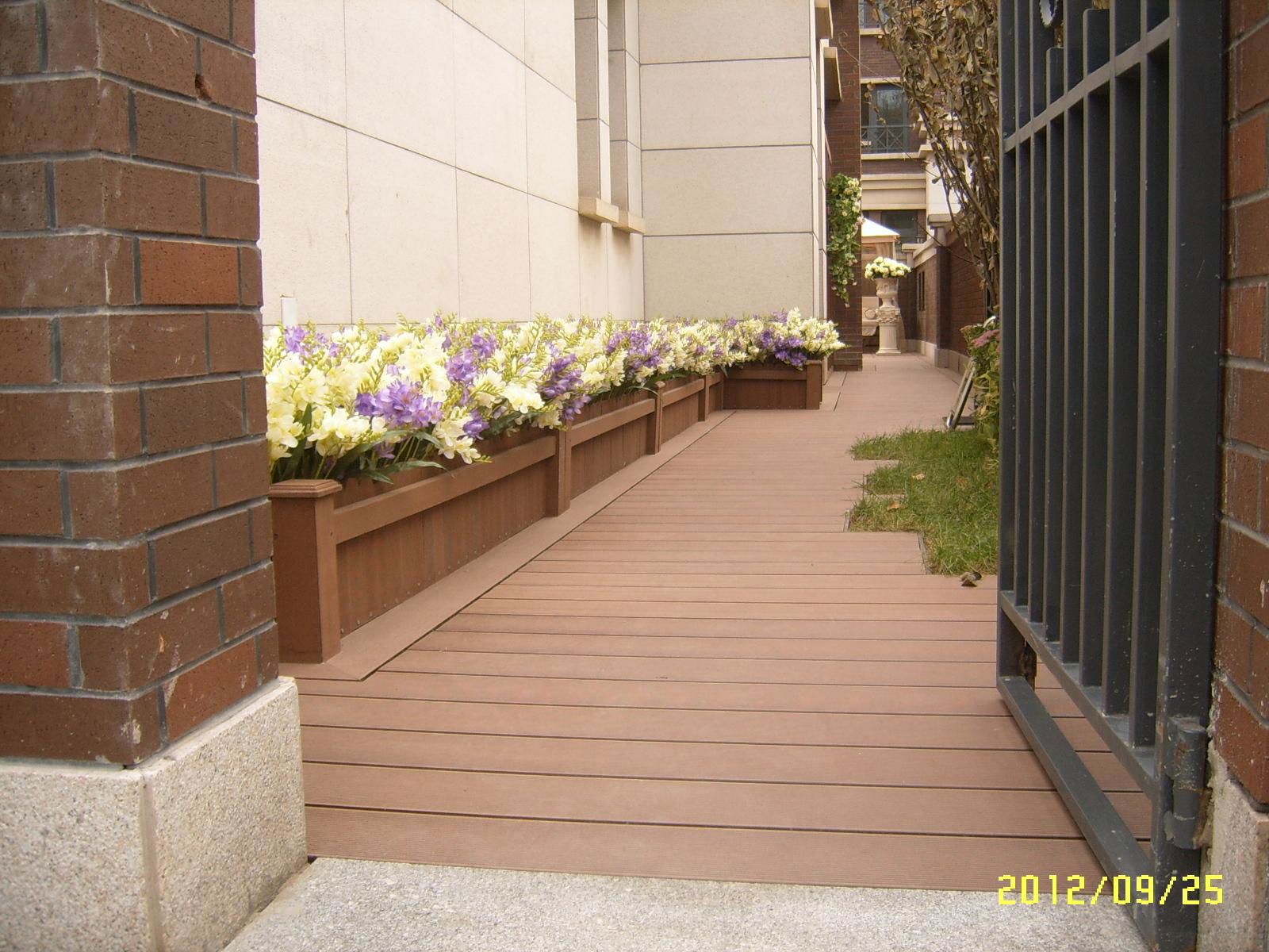 plastic timber composite decking 2