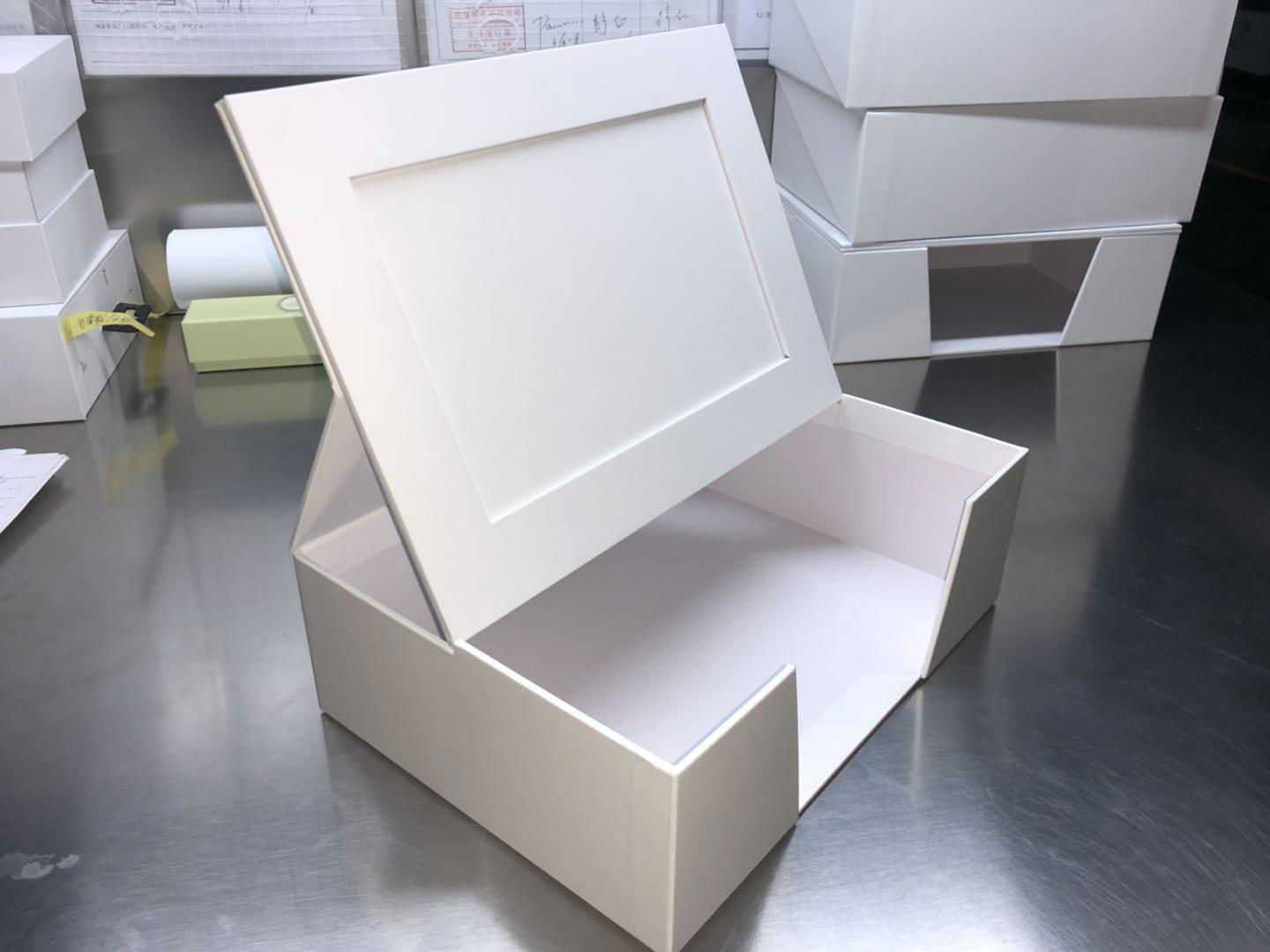 White Sample Display Box 2