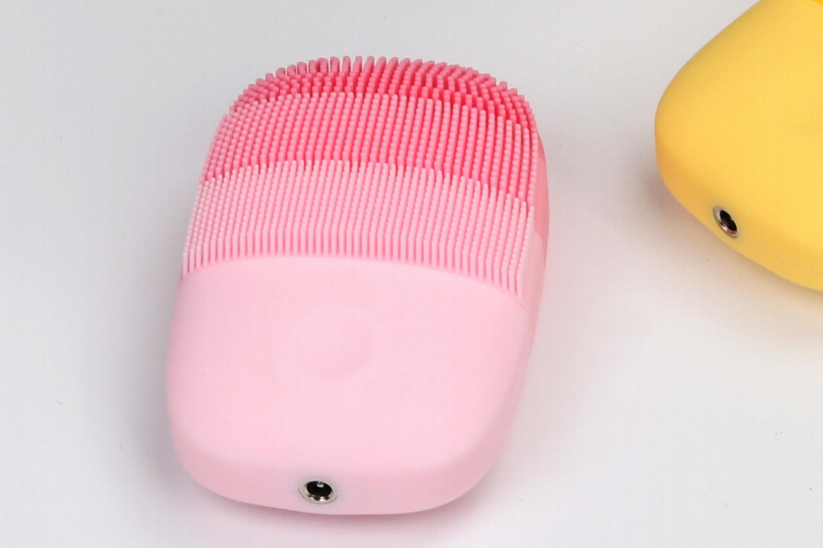Silicone Facial Cleansing Brush facial cleanser brush and Skin Care Pink 2