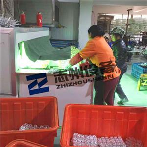 厂家定制小饰品往复喷漆烘道流水线 2